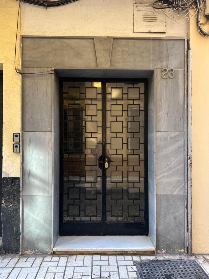 Huerto & Private Patio In The Old Town By Ele Apartments Малага Екстериор снимка